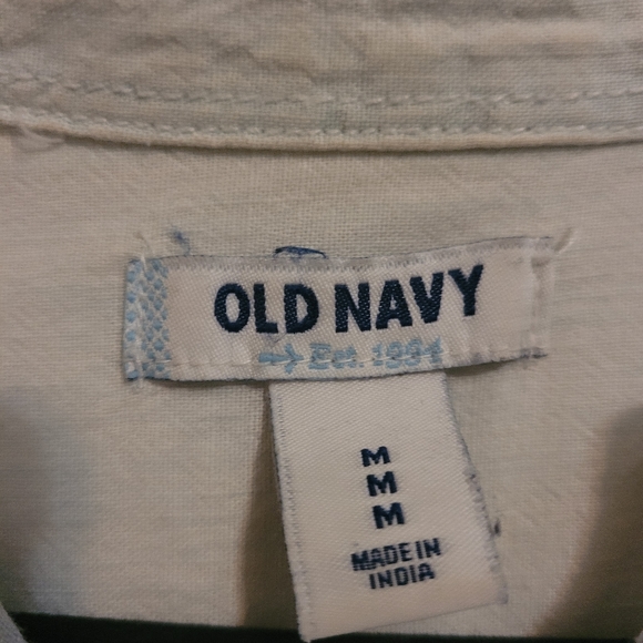 Old Navy chambray shirt, size Medium - Picture 3 of 3